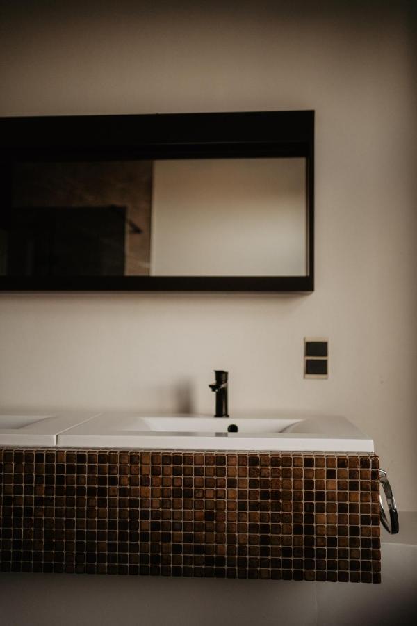 Huize Schaberg Bed and Breakfast Borgloon Buitenkant foto